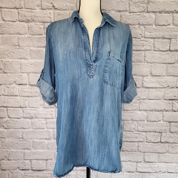 Cloth & Stone medium wash chambray roll tab sleeves split v neck tunic top sz M - Picture 2 of 11